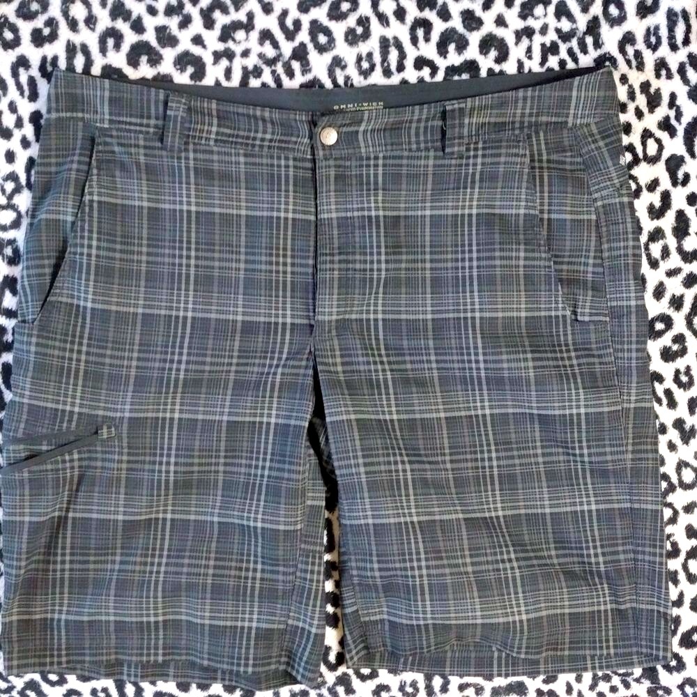 Columbia 🌟 4 For $15 OMNI-WICK Advanced Evaporation Plaid Shorts